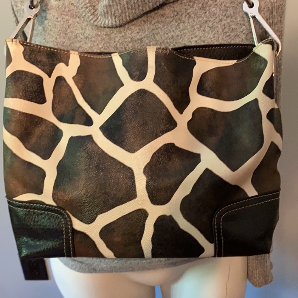 Bueno giraffe purse